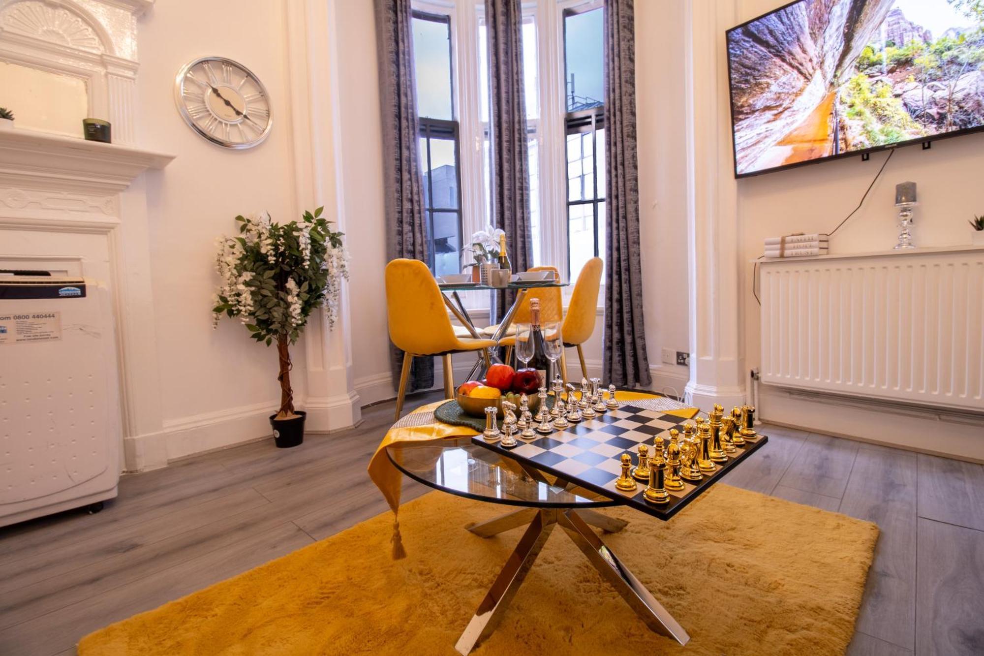Luxurious Apartments On Oxford Street ロンドン エクステリア 写真