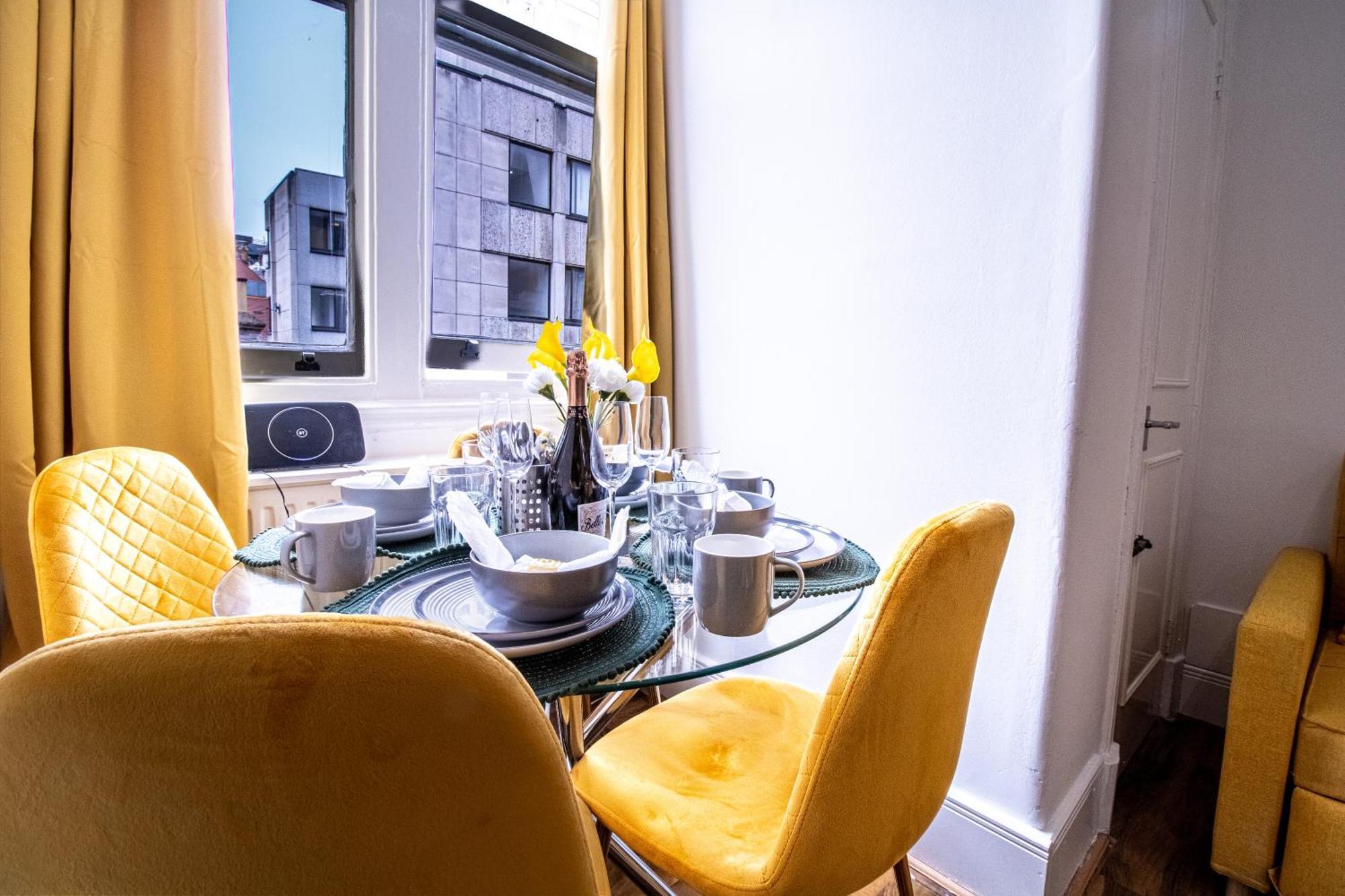 Luxurious Apartments On Oxford Street ロンドン エクステリア 写真