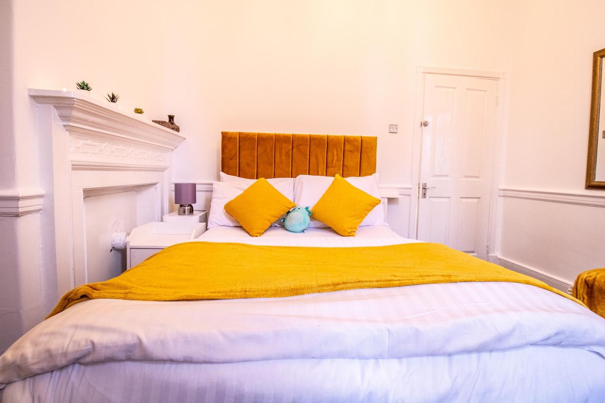 Luxurious Apartments On Oxford Street ロンドン エクステリア 写真