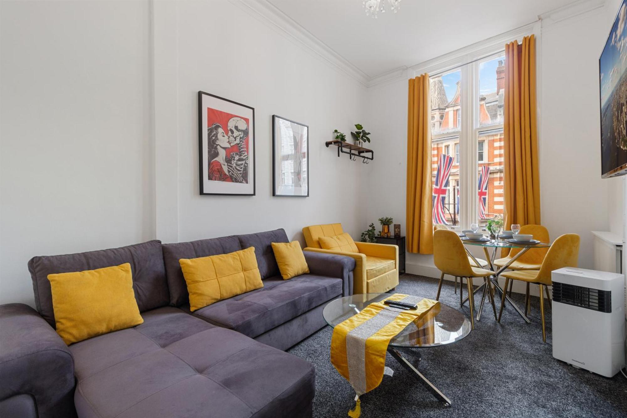 Luxurious Apartments On Oxford Street ロンドン エクステリア 写真