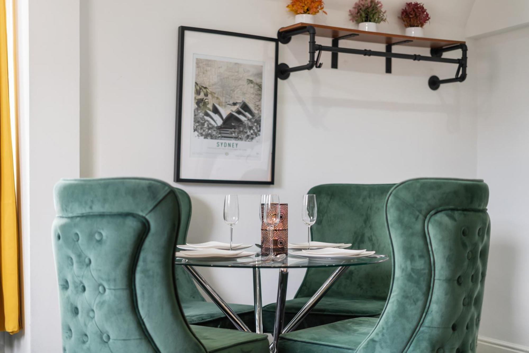 Luxurious Apartments On Oxford Street ロンドン エクステリア 写真